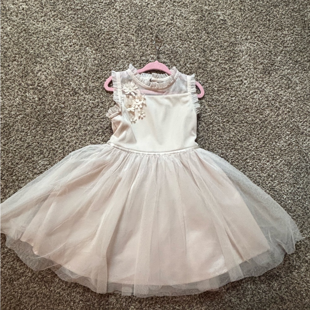 Cat & Jack girls cream dress with Tulle Skirt